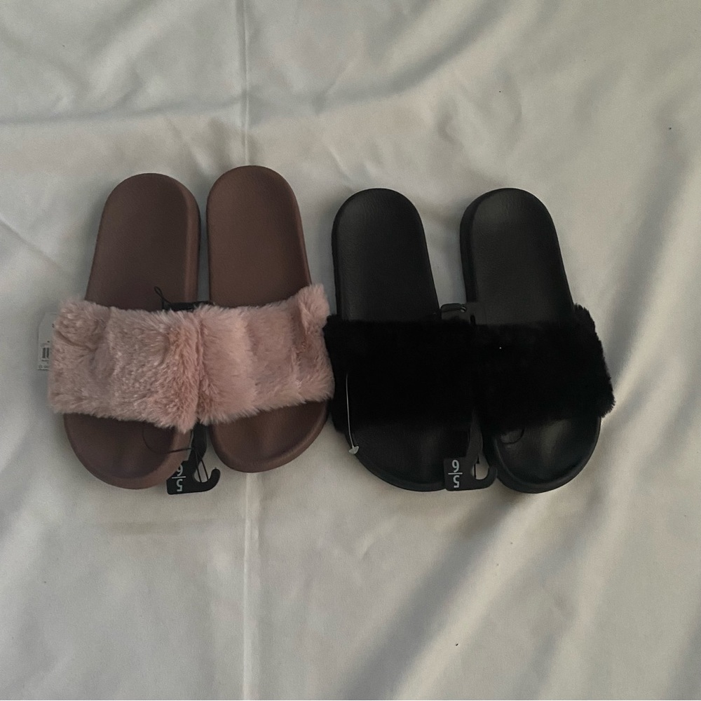 WOMEN SLIPPERS/SLIDES(2 pairs)